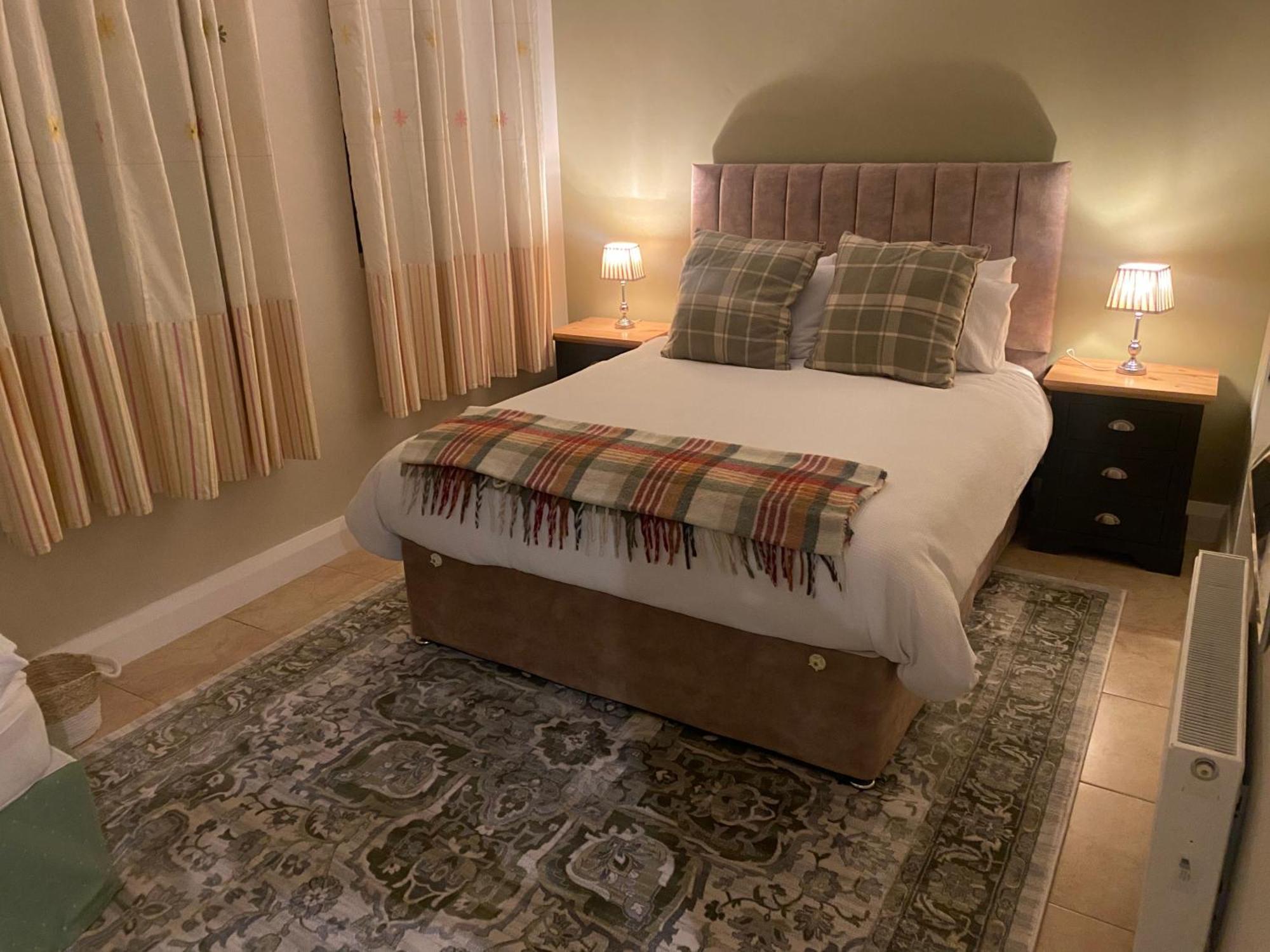 Luxury Country Escape Apartamento Ennis Exterior foto
